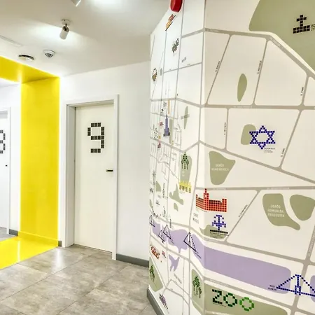 Level Aparthotel